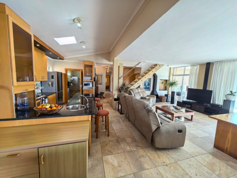 3 Bedroom Property for Sale in Bonza Bay Eastern Cape